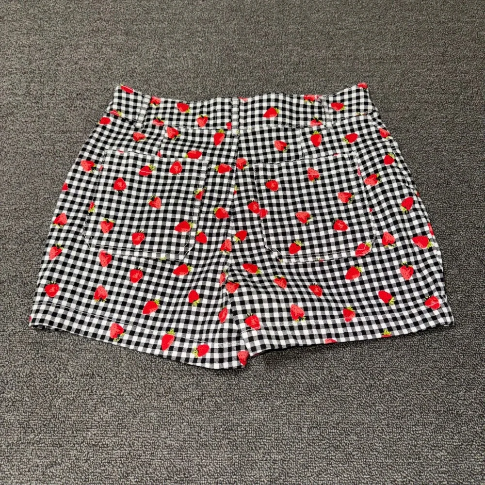 Bagatelle Collection Strawberry Gingham Shorts Black White Red Sz 6 Cottagecore